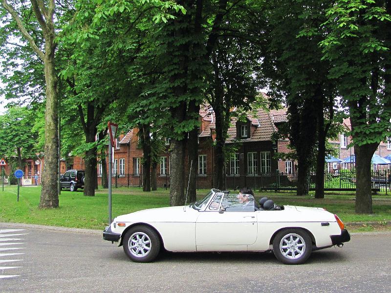 MG & Oldies Happening (43).JPG